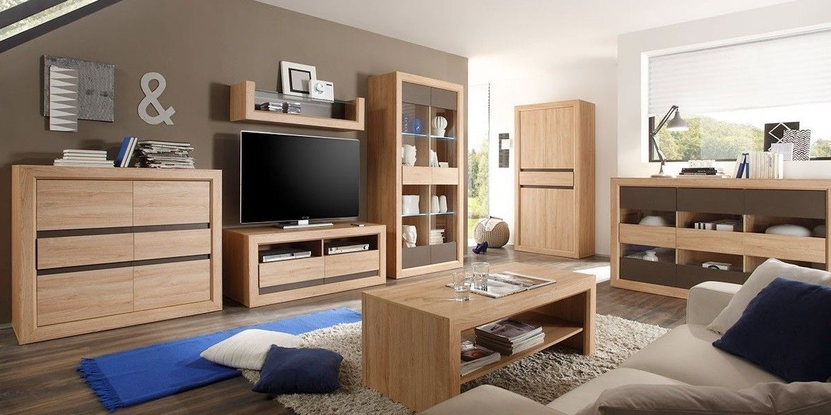 Stue med to sofaer: boston brown and cushions on. stue møbler ...