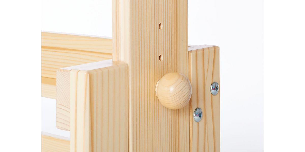Børne skrivebord, lena/lakeret træ